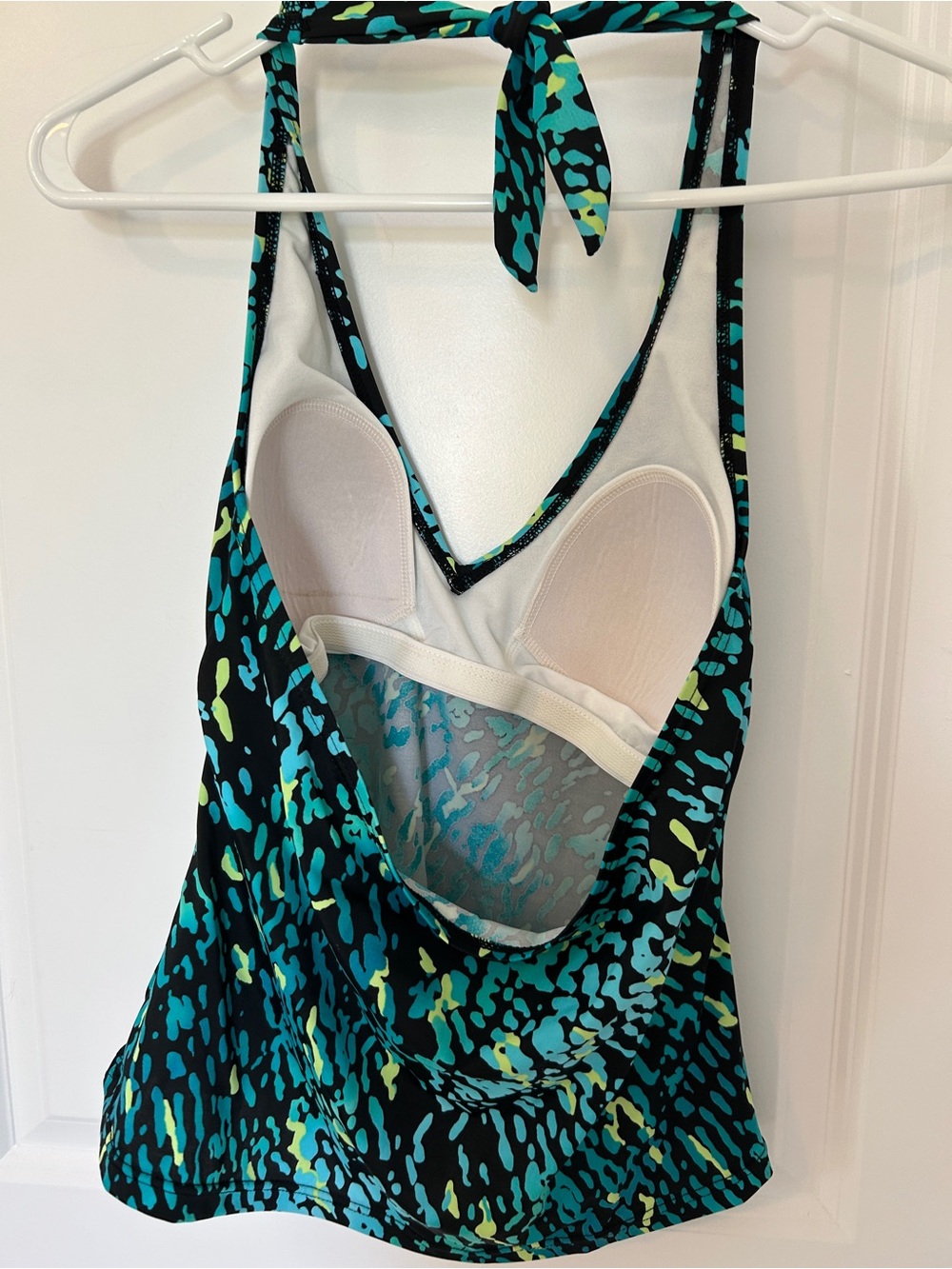 St John’s Bay swim top - Picture 3 of 5
